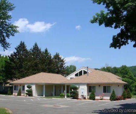 Rocky River Inn New Milford Εξωτερικό φωτογραφία