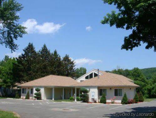 Rocky River Inn New Milford Εξωτερικό φωτογραφία