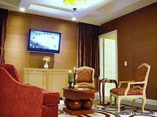 Rocky River Inn New Milford Δωμάτιο φωτογραφία